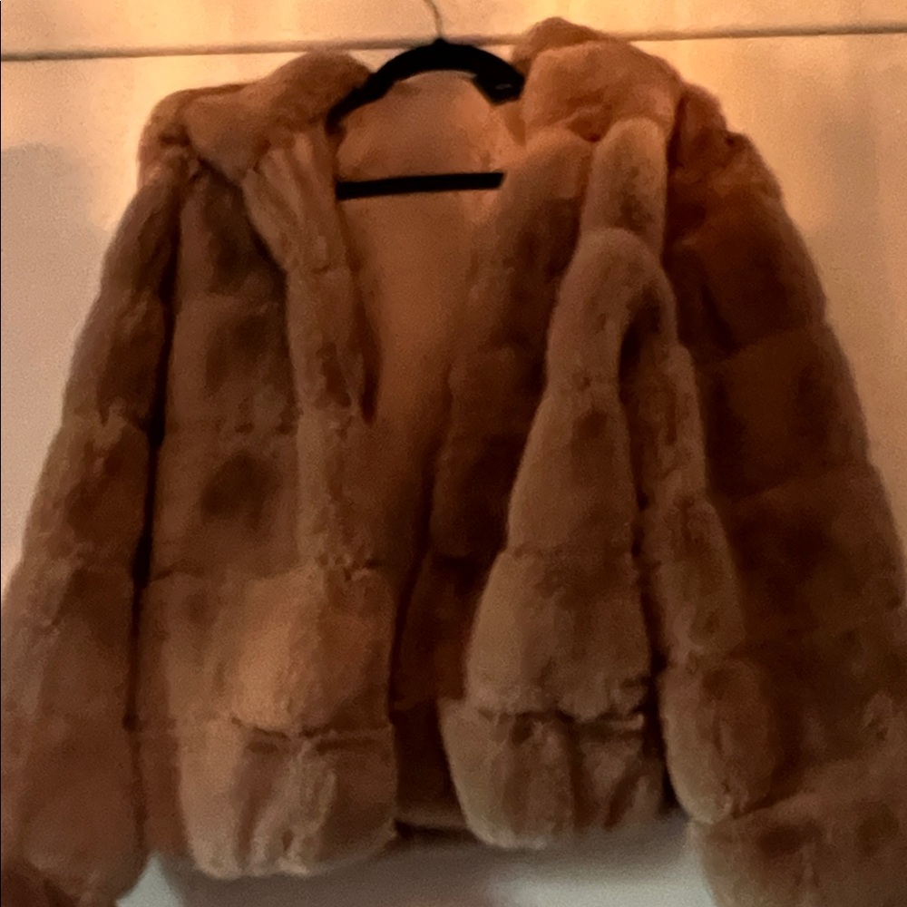 BCBGMaxAzria Elegant tan Faux Fur Jacket with hood- xl